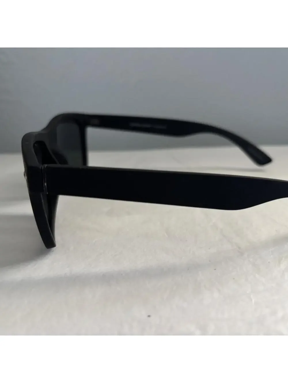 Foster Grant Men's Polarized Sunglasses Black Frame